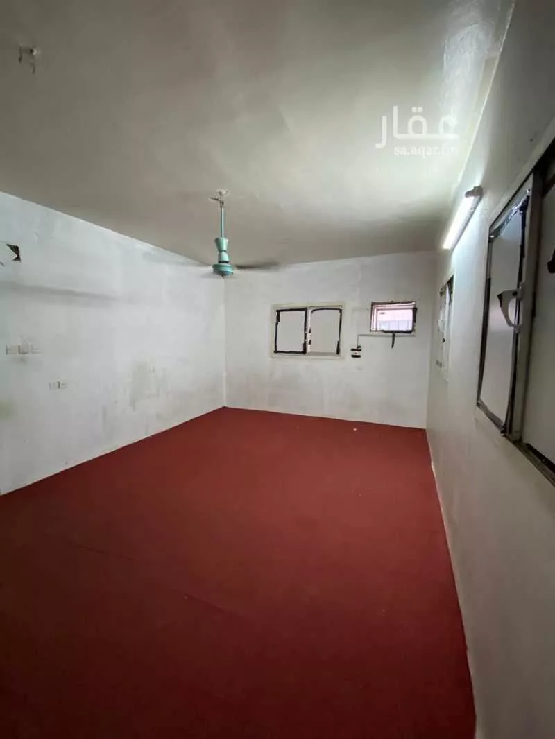 فيلا 13 غرف في الزهرة 3