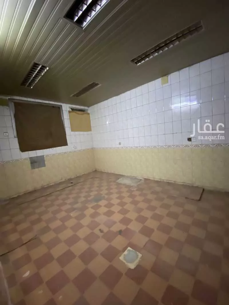 فيلا 13 غرف في الزهرة 7