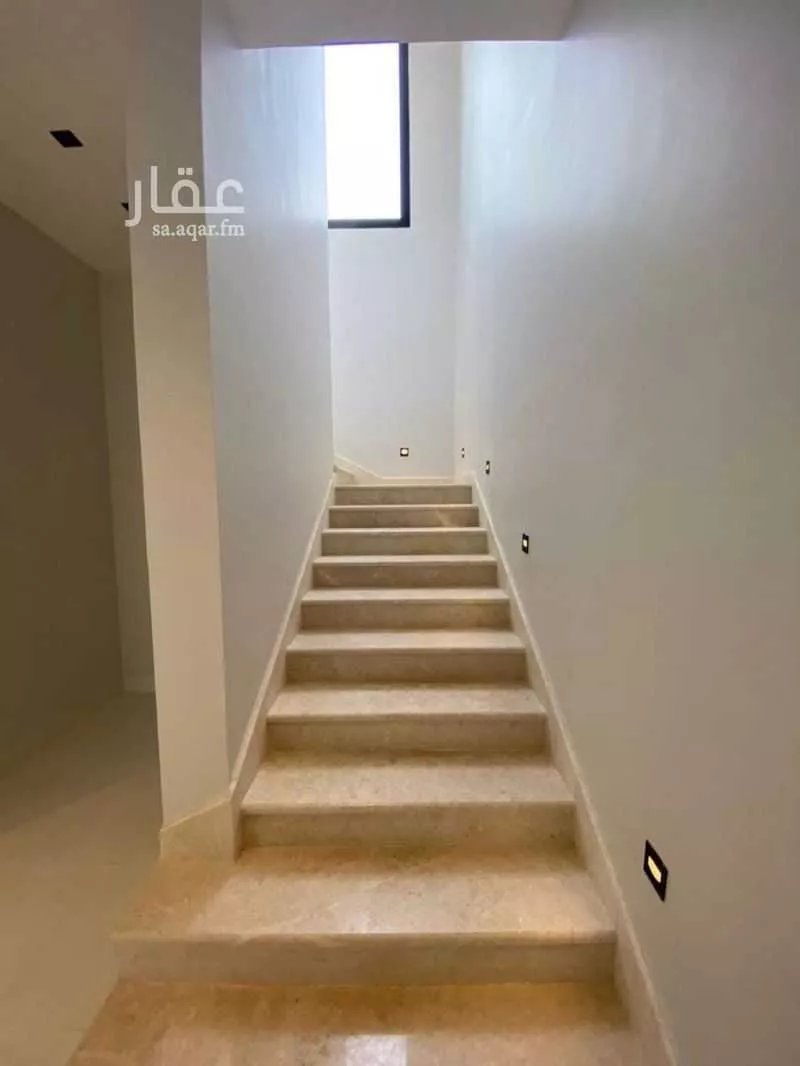 3 bedroom villa in Al Aridh 8