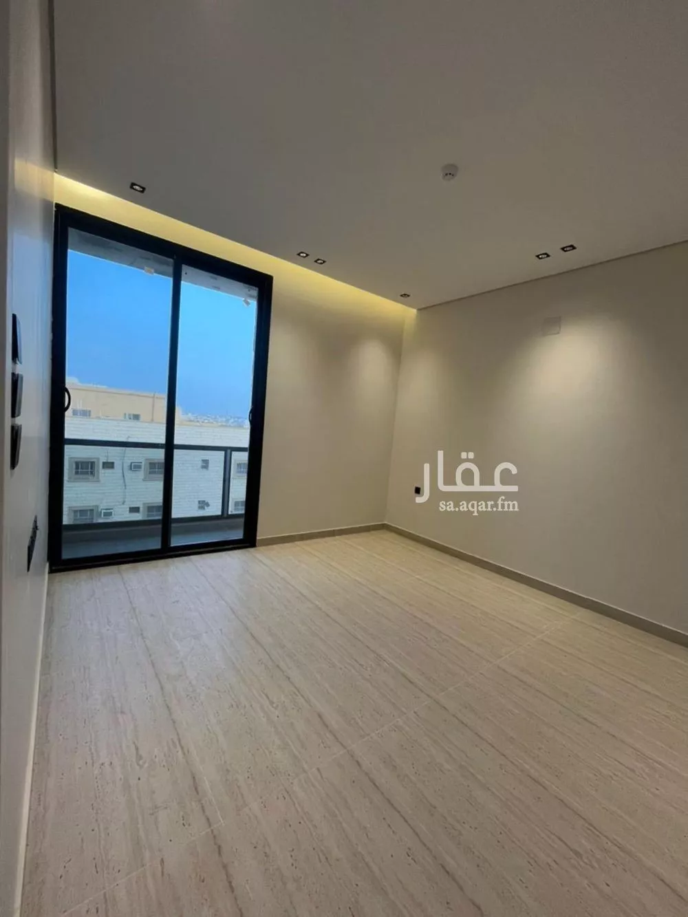 شقة 4 غرف في عكاظ 9