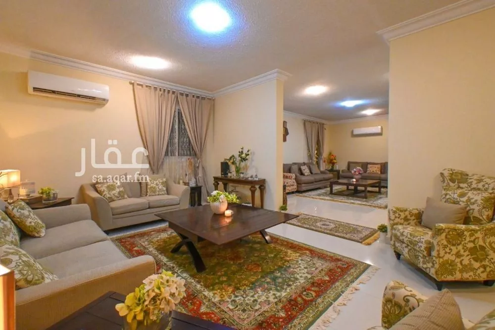 3 bedroom apartment in Al Malqa 14