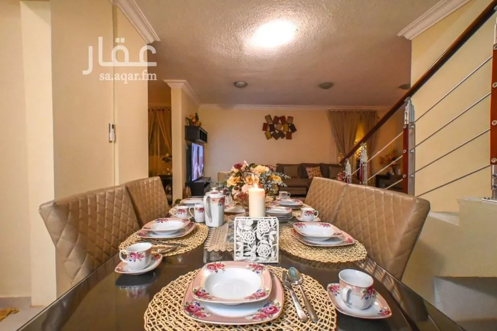 3 bedroom apartment in Al Malqa 5