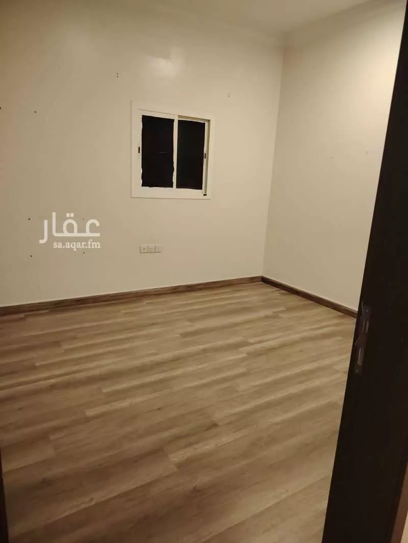 شقة 6 غرف في الندى 4