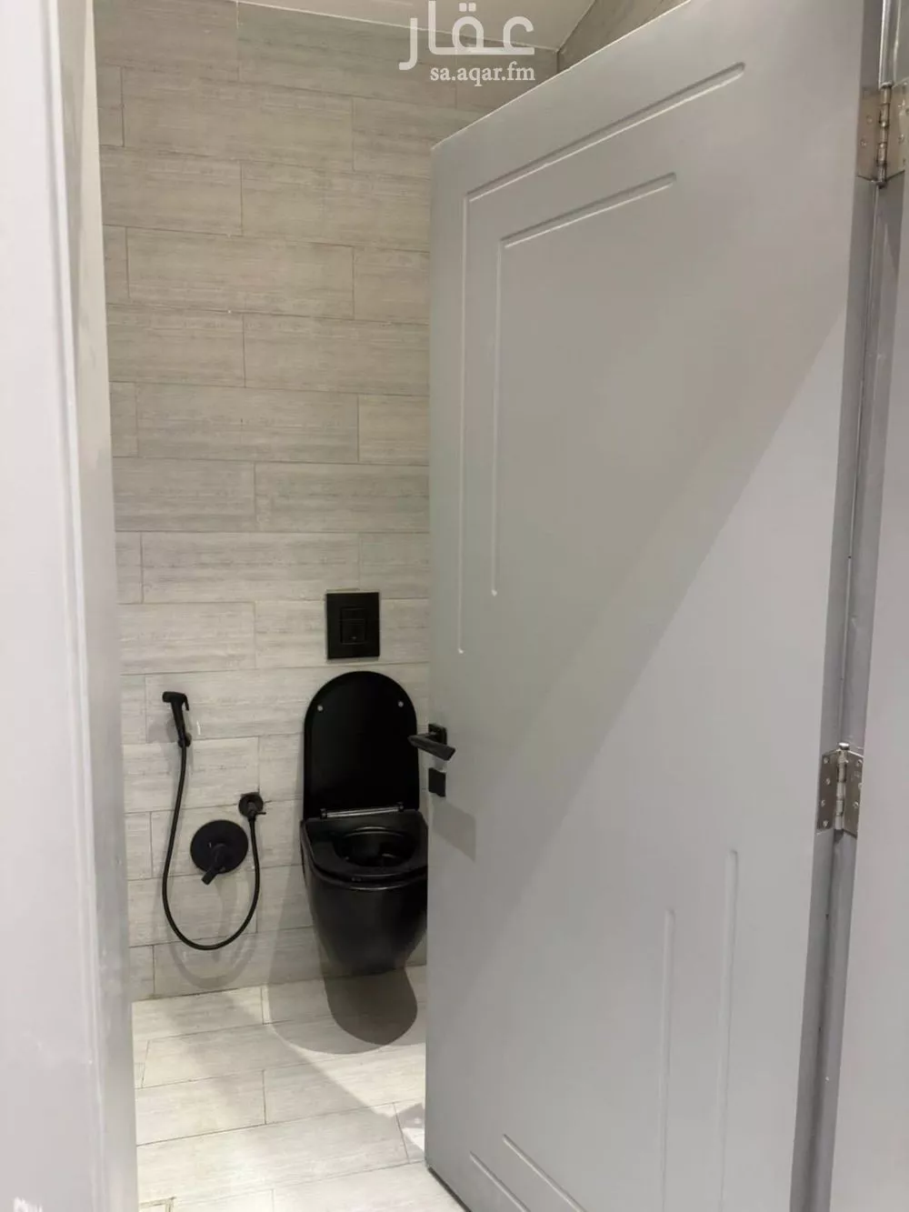 3 bedroom floor in Al Yarmouk 10