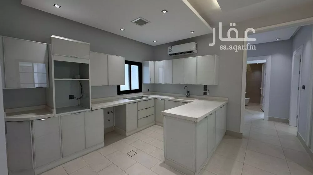 3 bedroom apartment in Al Malqa 7