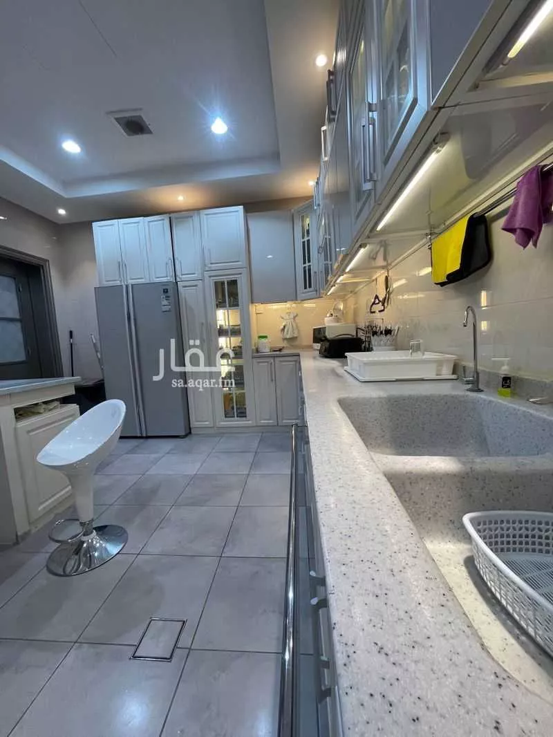6 bedroom villa in Al Aridh 2