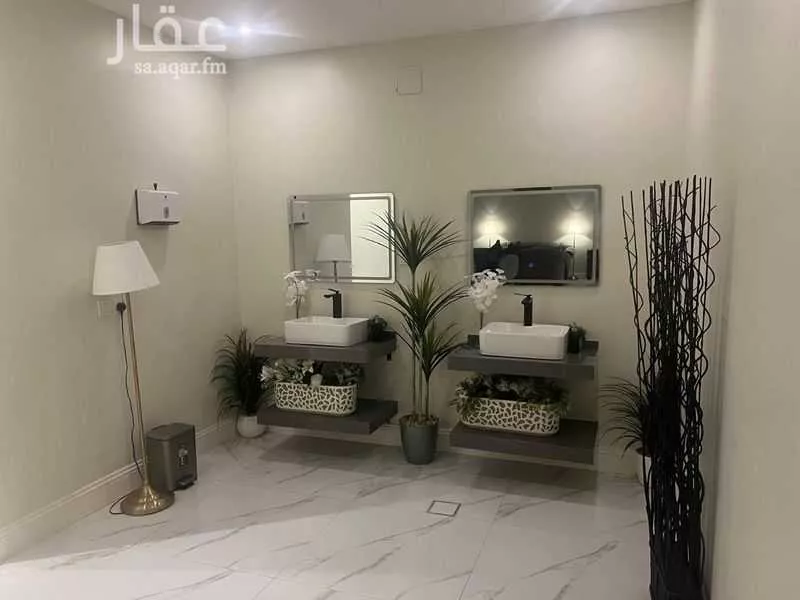 7 bedroom villa in Al Rawdah 7