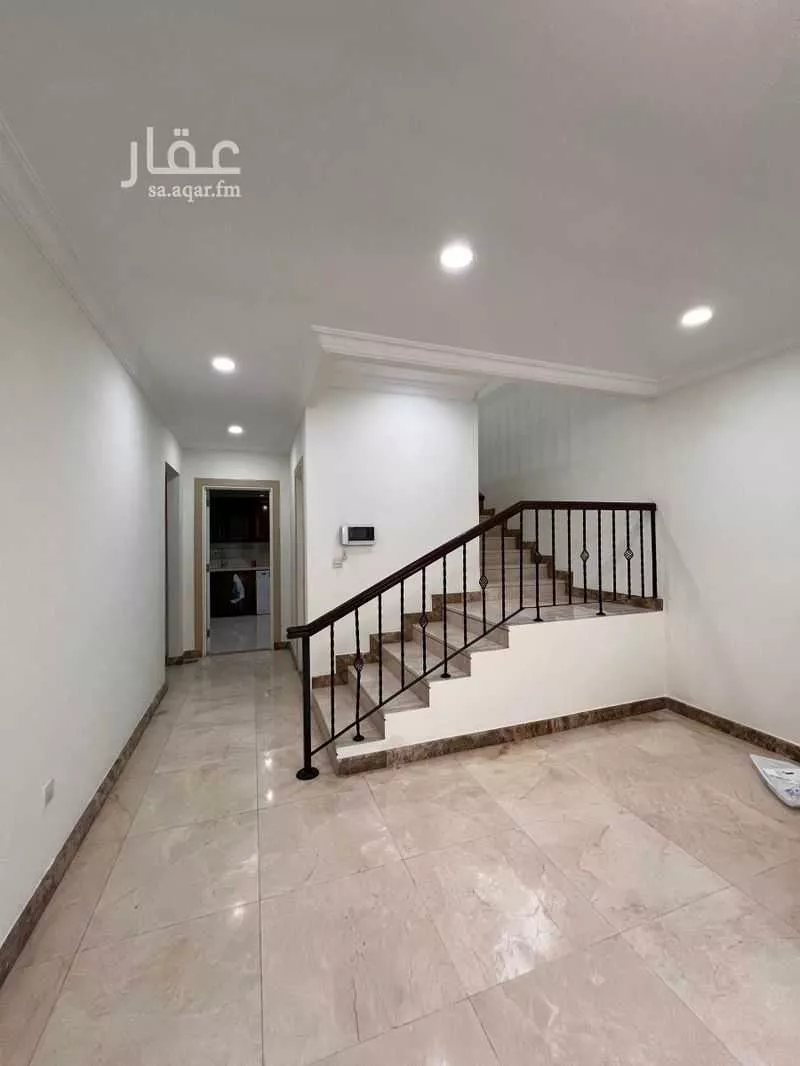 3 bedroom villa in Al Qusur 4
