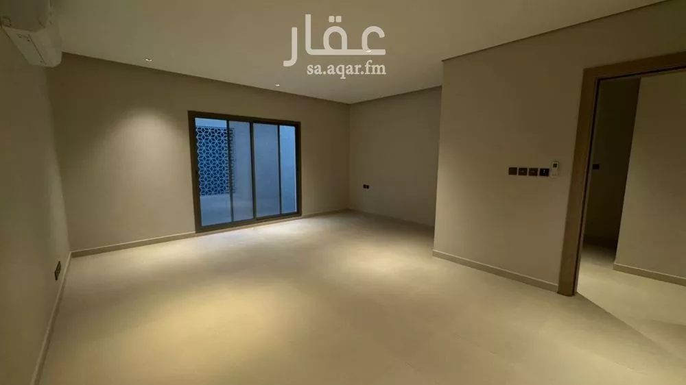 3 bedroom floor in Al Yarmouk 2