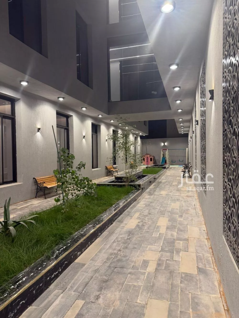 4 bedroom apartment in Al Yarmouk 15