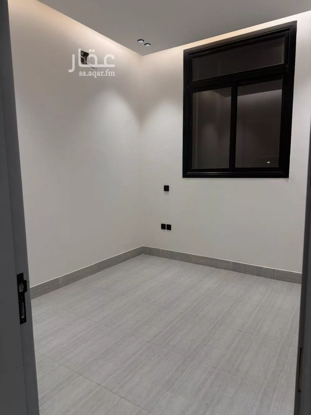 4 bedroom apartment in Al Yarmouk 16