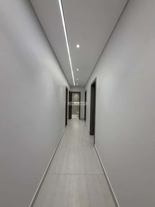 شقة 4 غرف في النزهة 1