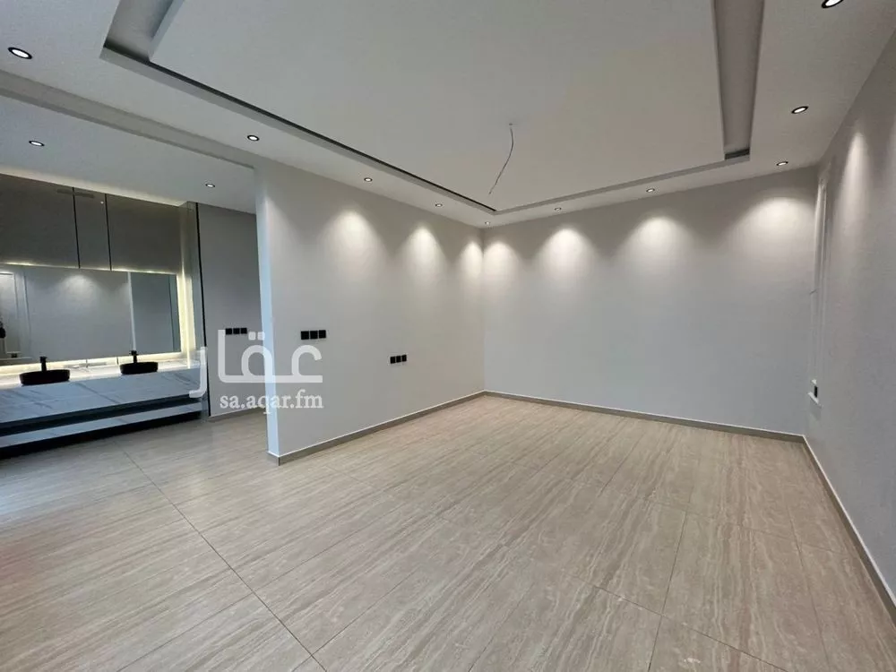 9 bedroom villa in As Sawari 6