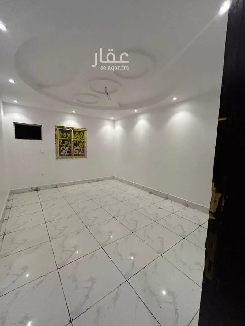 4 bedroom apartment in Muraykh 8