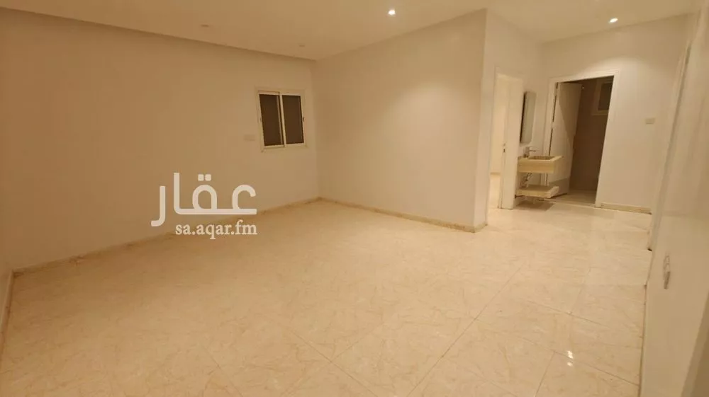 3 bedroom floor in Qurtubah 2