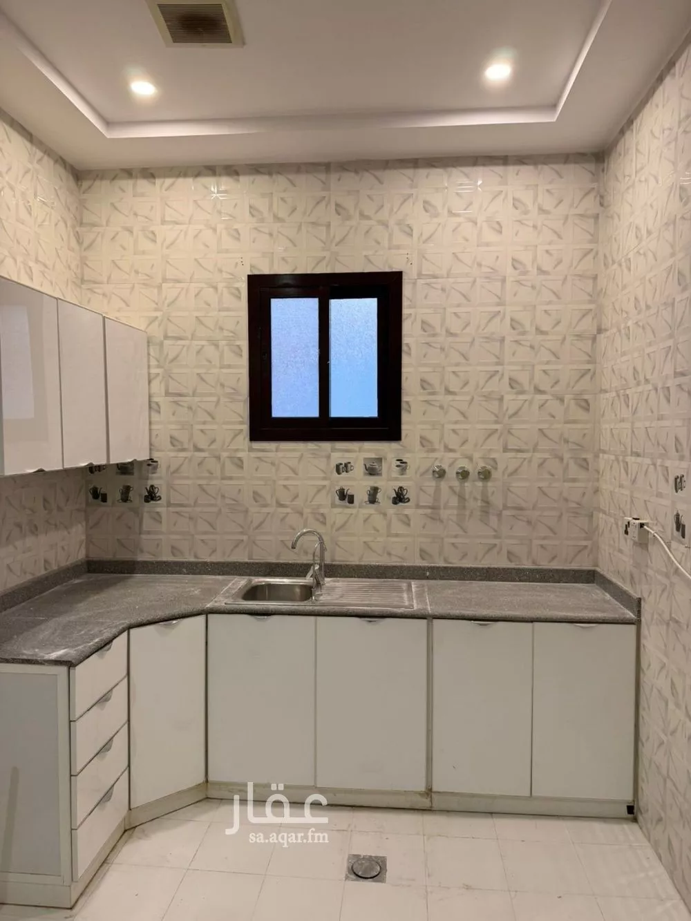 3 bedroom apartment in Al Qairawan 7