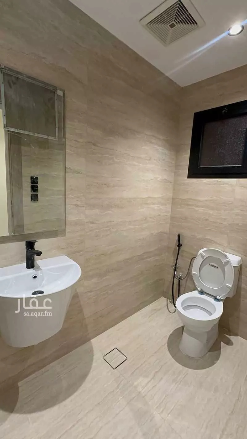 173 sqm building in Al Duwaykhilah 8