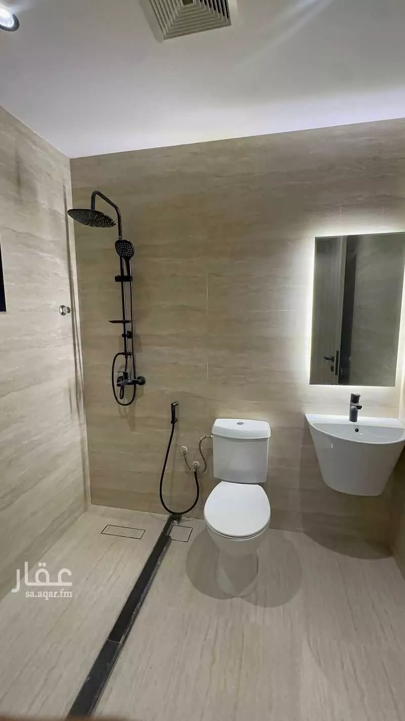 173 sqm building in Al Duwaykhilah 9