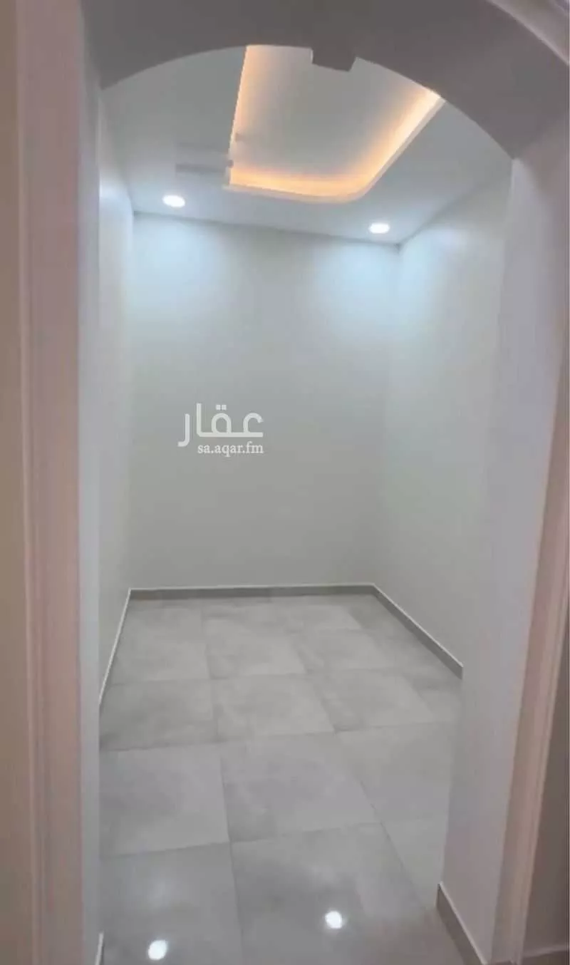 5 bedroom floor in Az Zomorod 25