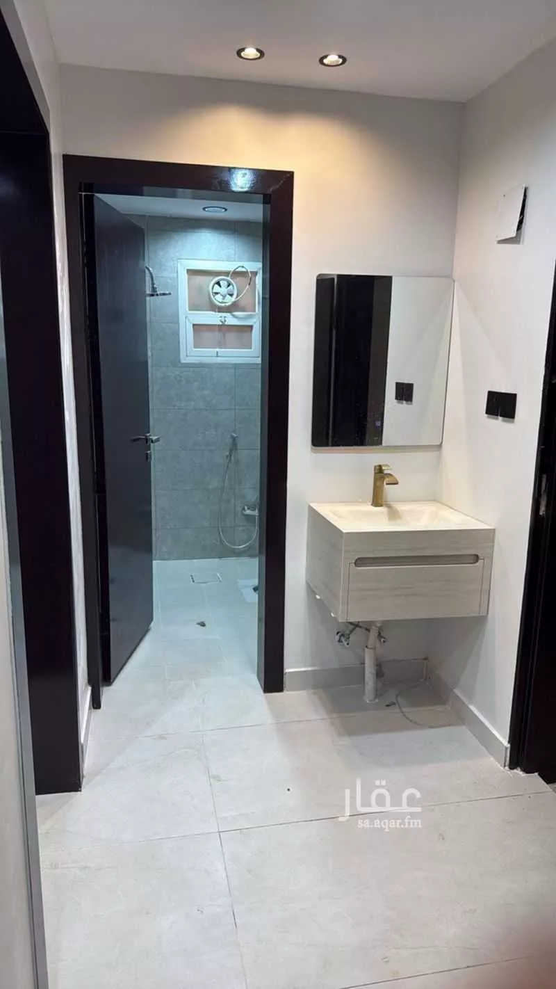 2 bedroom apartment in Ishbiliyah, Riyadh 5