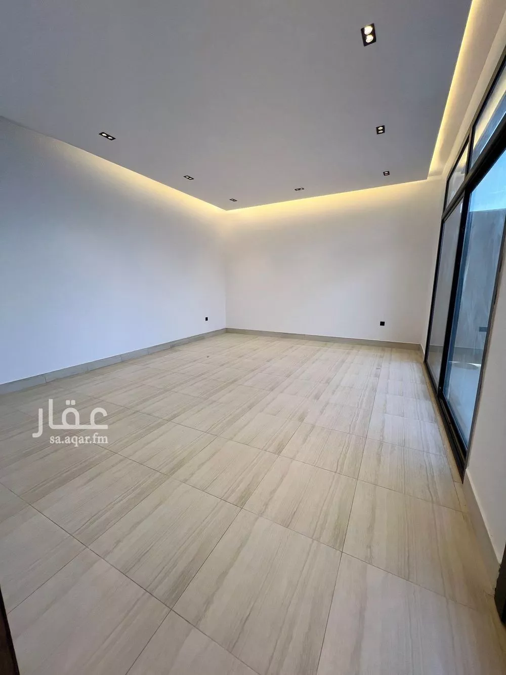 3 bedroom floor in Riyadh 4