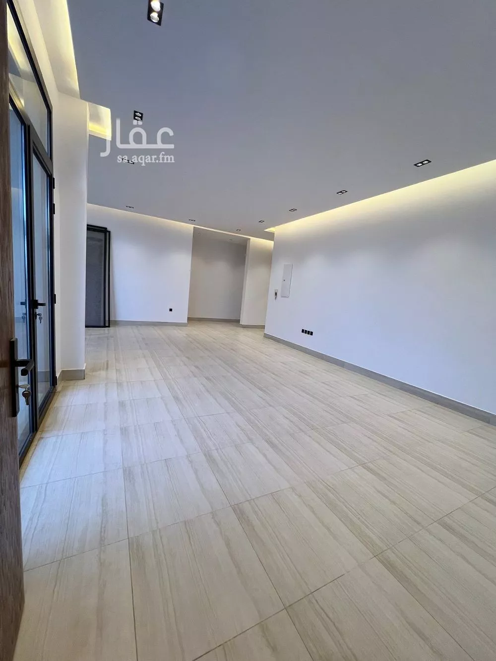 3 bedroom floor in Riyadh 5