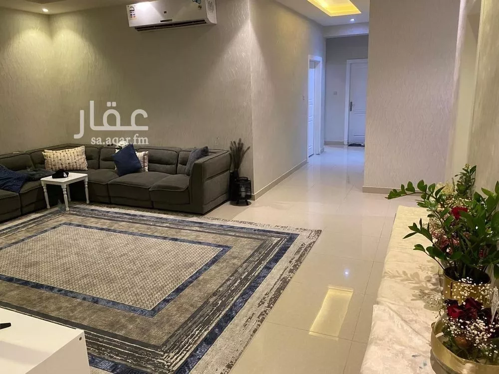 3 bedroom floor in Al Maseef 4