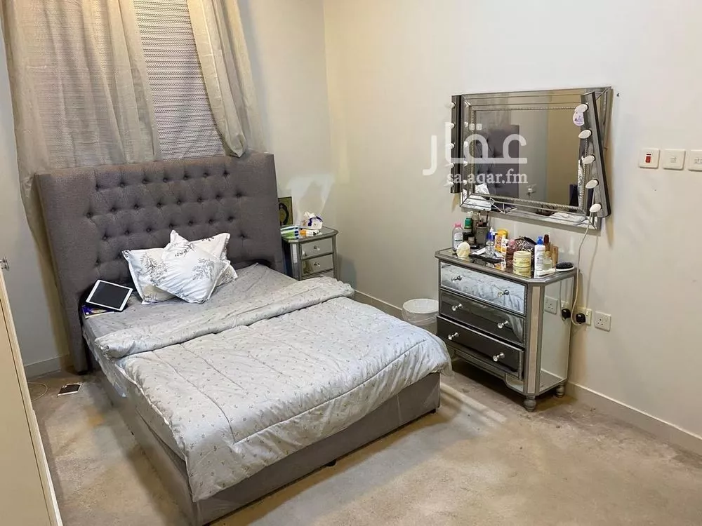 3 bedroom floor in Al Maseef 8