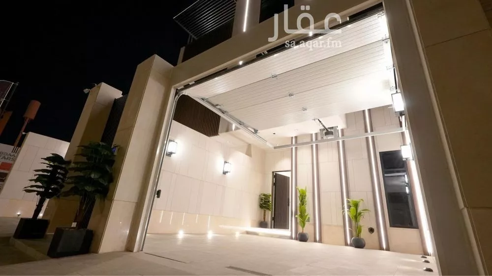 دور 3 غرف في العارض 16