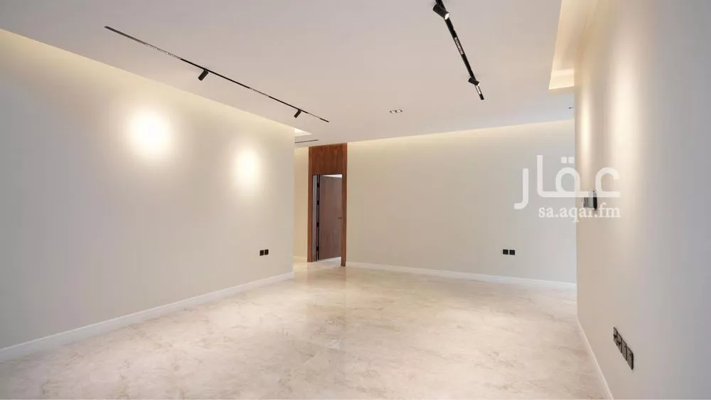 دور 3 غرف في العارض 17