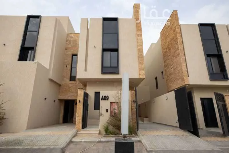 3 bedroom floor in Al Janadriyah 8