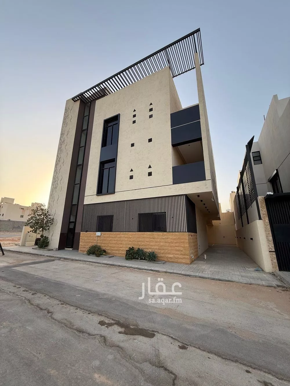 400 sqm building in Al Mahdiyyah 2