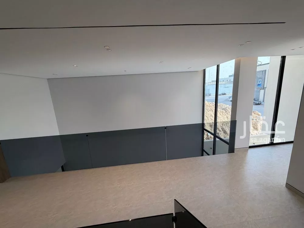 5 bedroom villa in Al Narjis 8