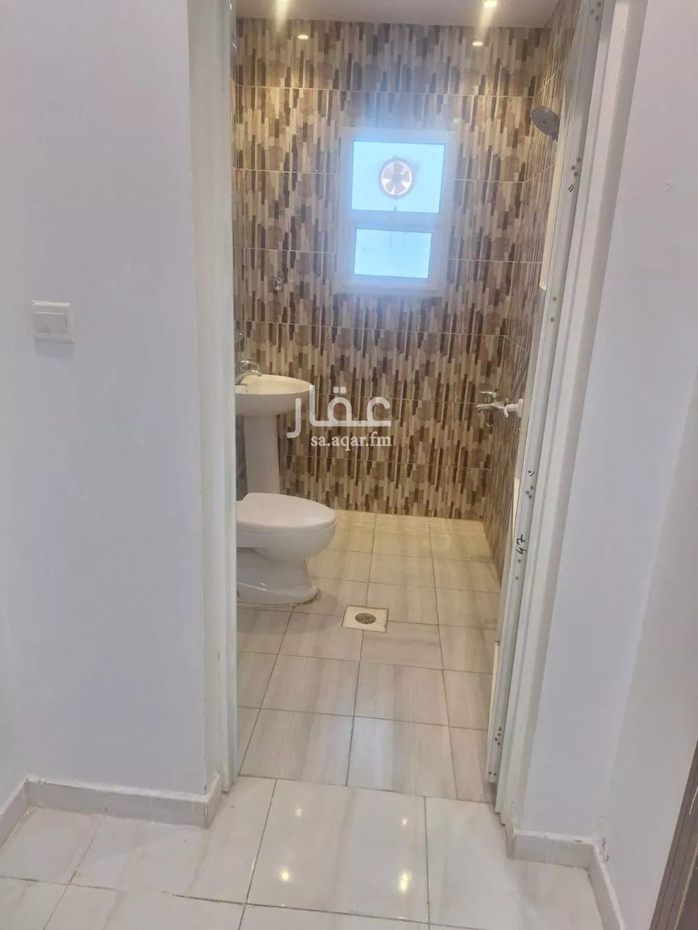 3 bedroom floor in Al Aridh 7