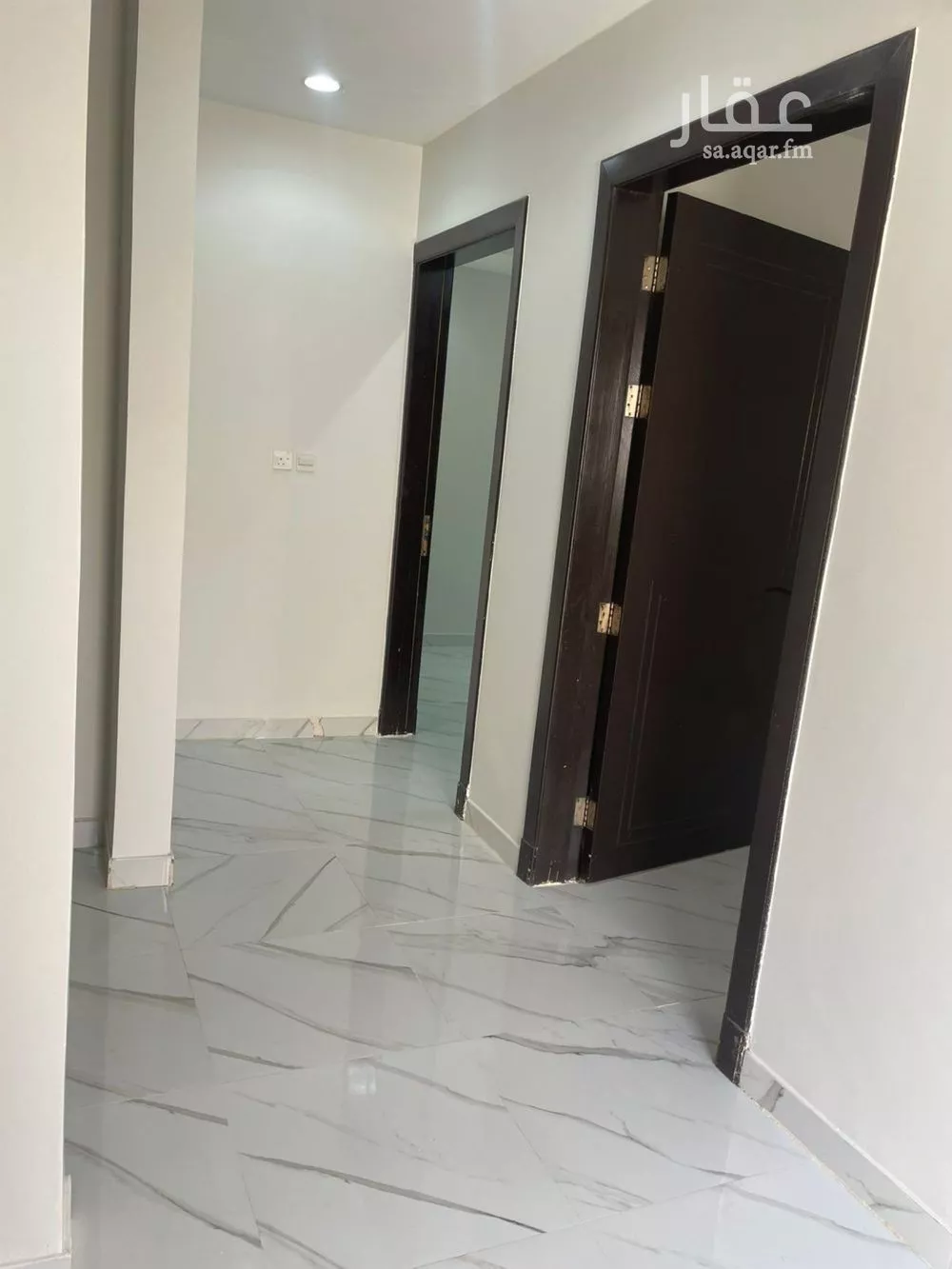 3 bedroom apartment in Al Hazm 5
