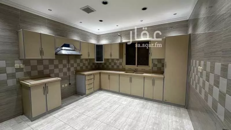 4 bedroom apartment in Al Amir Fawaz Ash Shamali 3