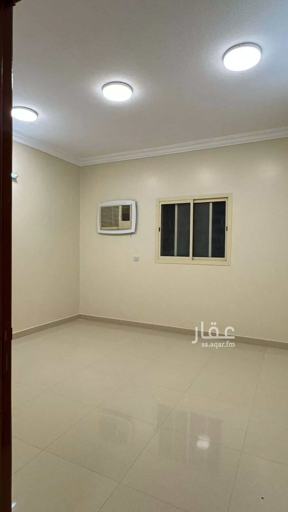 3 bedroom floor in Dhahrat Laban 4