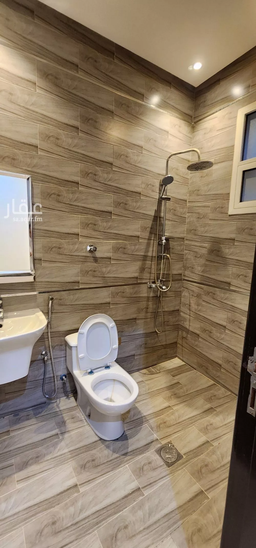 5 bedroom villa in Al Qairawan, Riyadh 14