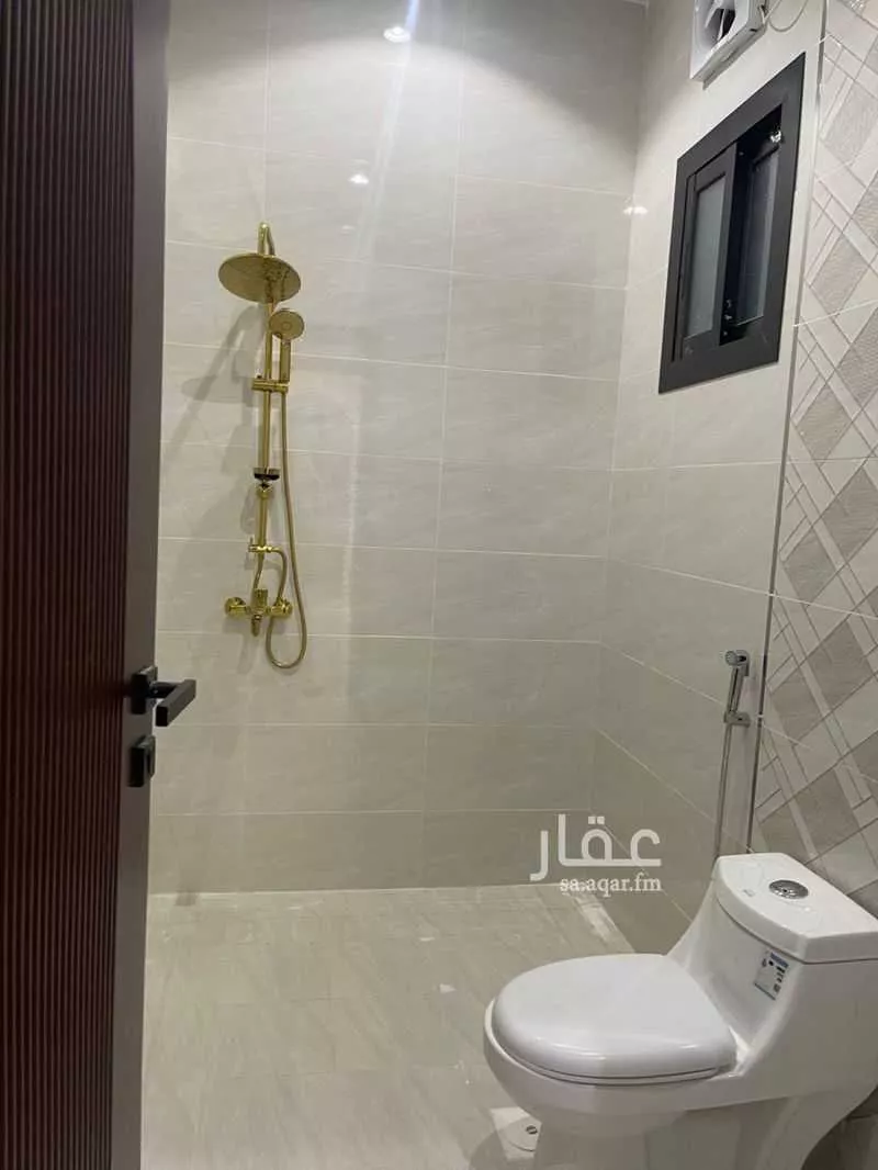 فيلا 5 غرف في القرينة 7