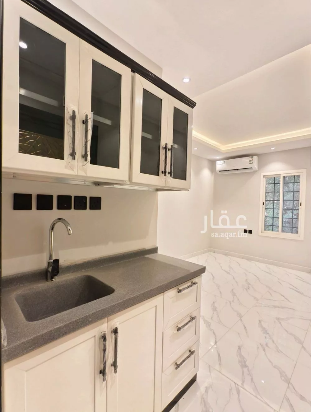 1 bedroom apartment in Ad Dhubbat 8