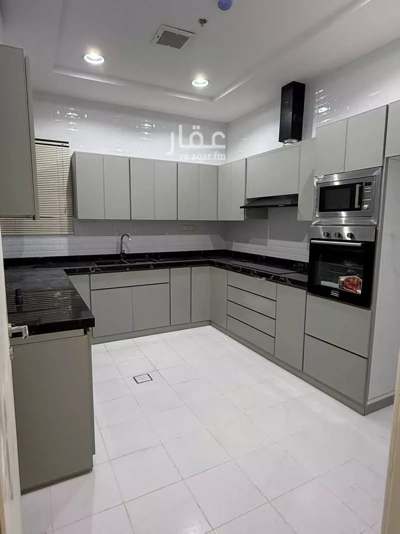 3 bedroom apartment in Dhahrat Namar 6