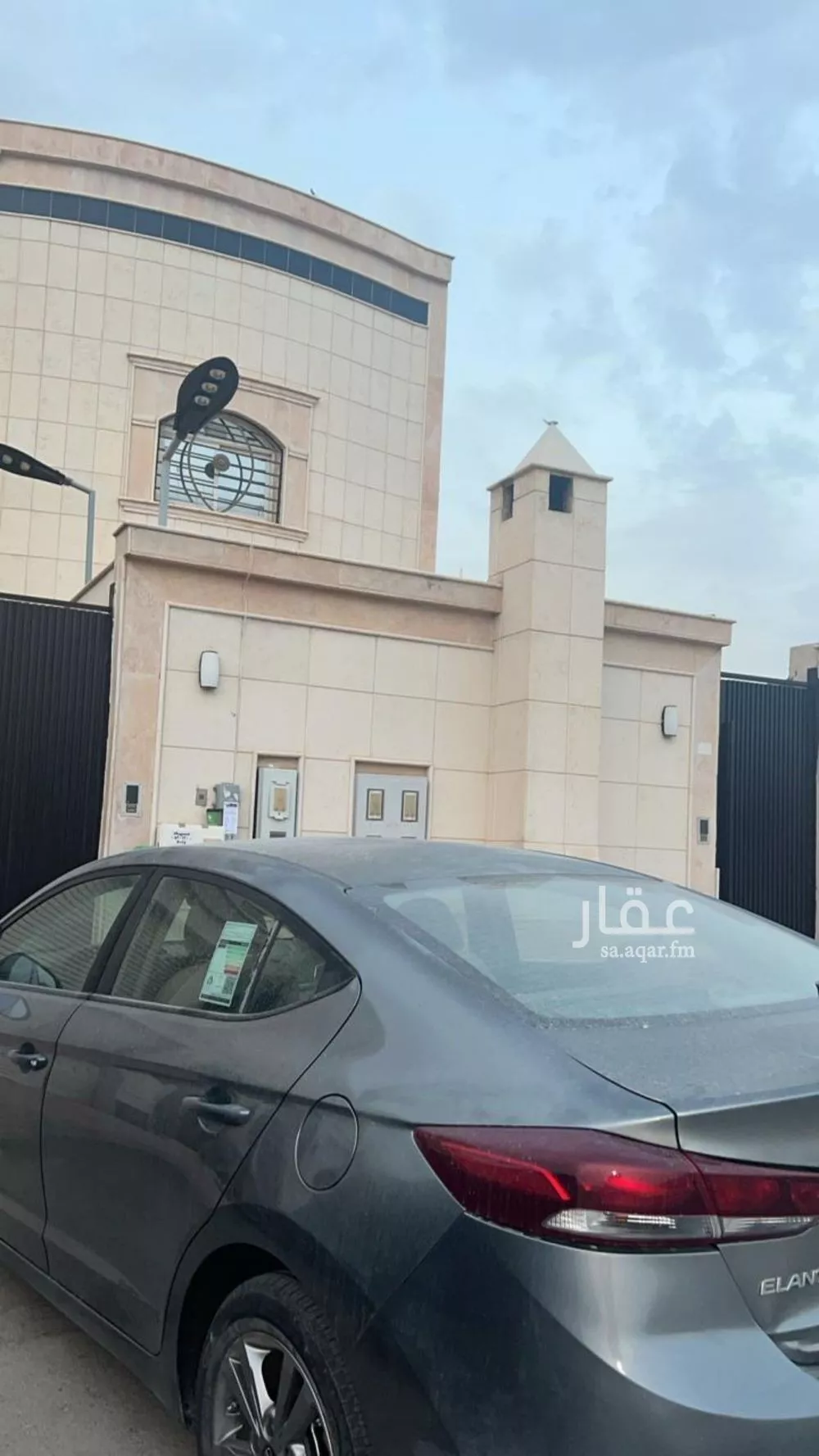 3 bedroom floor in Dhahrat Laban 4