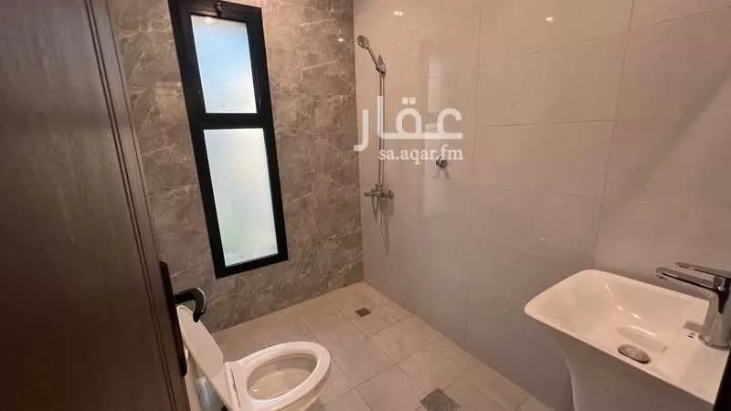شقة 4 غرف في الريان 18