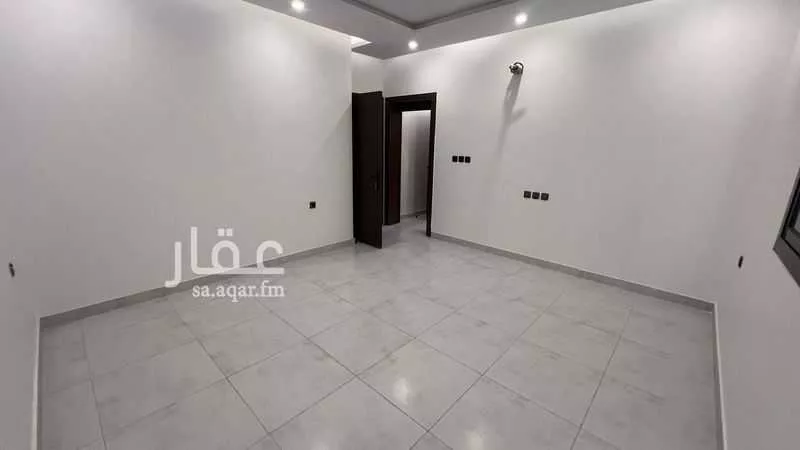 شقة 4 غرف في الريان 6