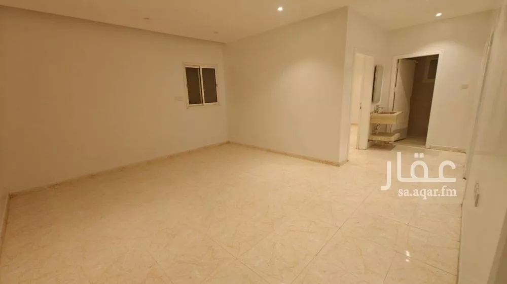 4 bedroom floor in Qurtubah 3