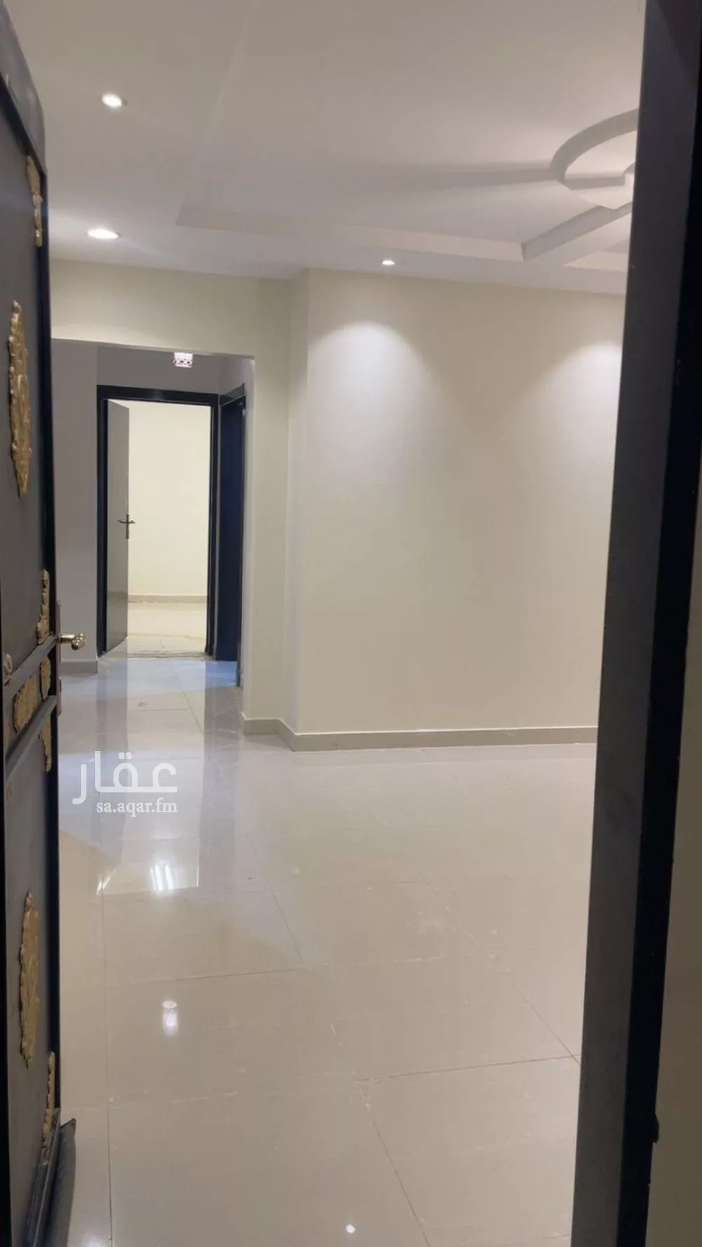 3 bedroom floor in Dhahrat Laban 2