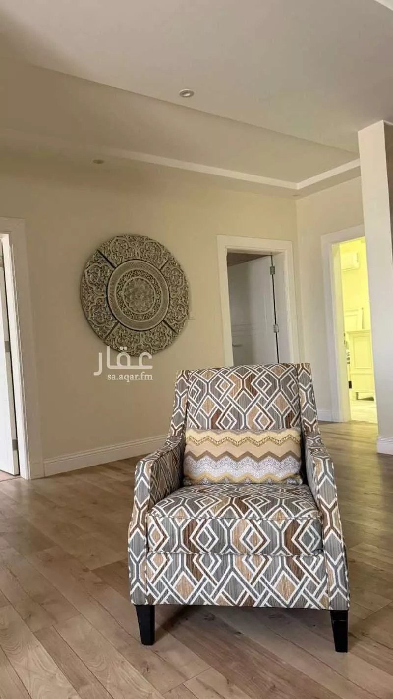 شقة 4 غرف في الملقا 12