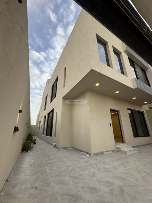 7 bedroom villa in Dahiat King Fahd 2