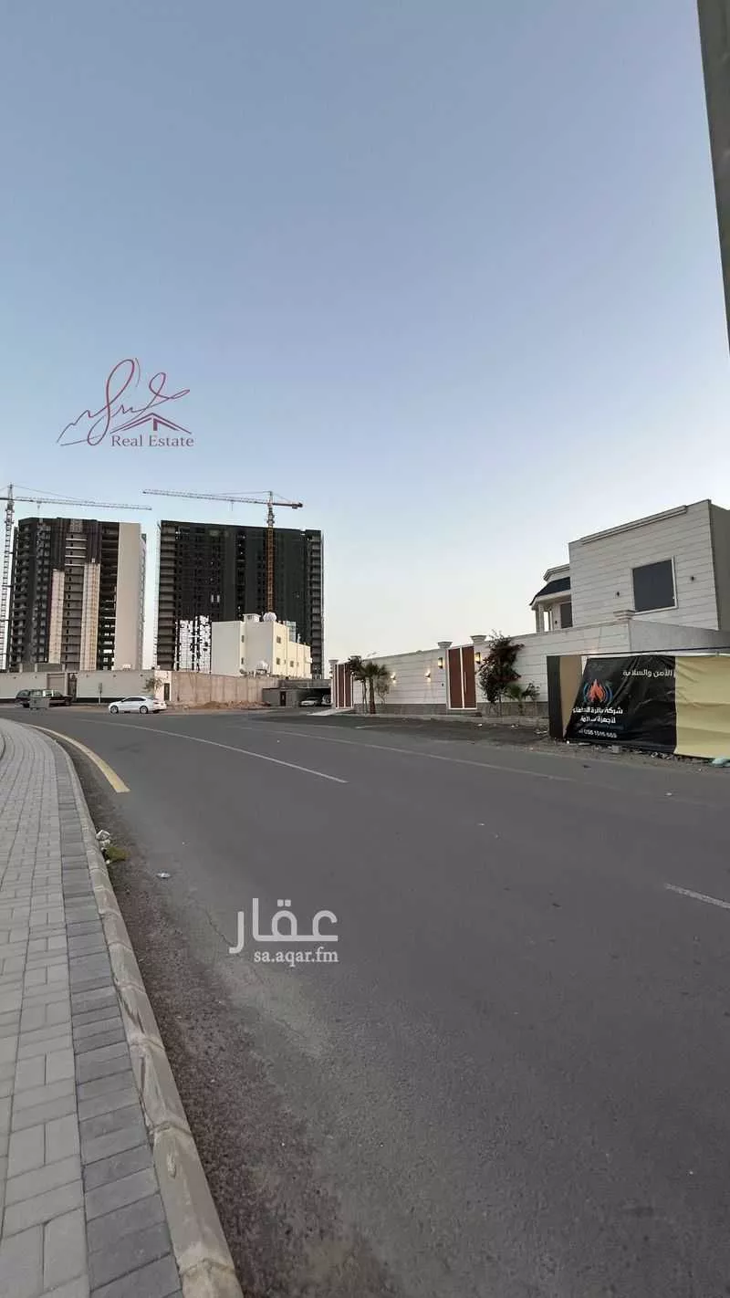 فيلا 7 غرف في الملك فهد 6