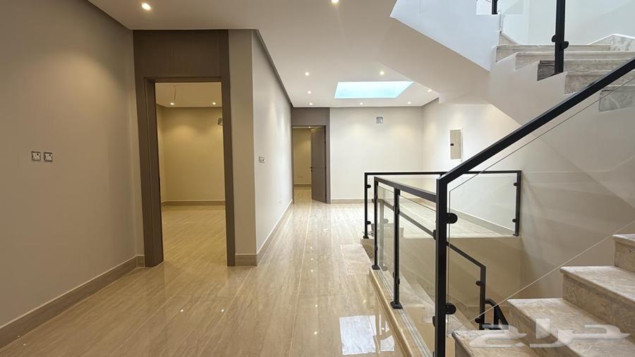 7 bedroom villa in Dahiat King Fahd 20